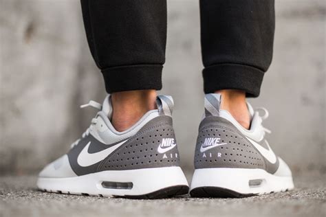 nike air max tavas maat 32|nike air max tavas reddit.